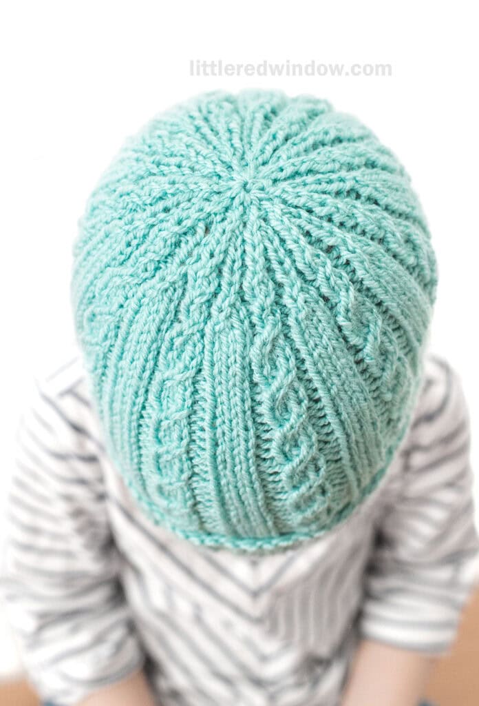 top view of alternating rib hat knitting pattern