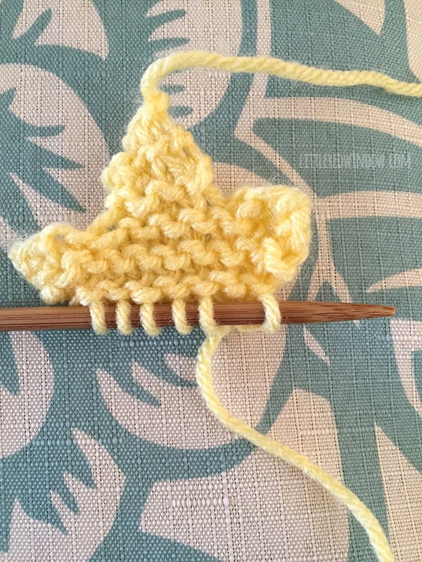 Cute Christmas Tree Hat Free Knitting Pattern! | littleredwindow.com