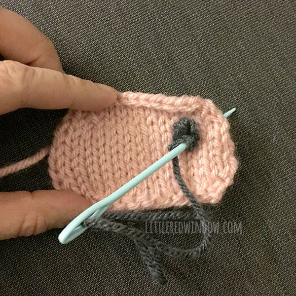 cuddly_cow_hat_knitting_pattern_020_littleredwindow| littleredwindow.com