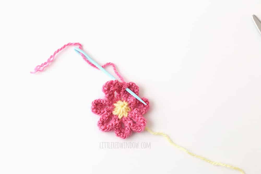 Spring Daisy Hat Knitting Pattern for newborns, babies and toddlers! | littleredwindow.com