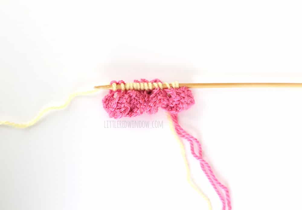 Spring Daisy Hat Knitting Pattern for newborns, babies and toddlers! | littleredwindow.com