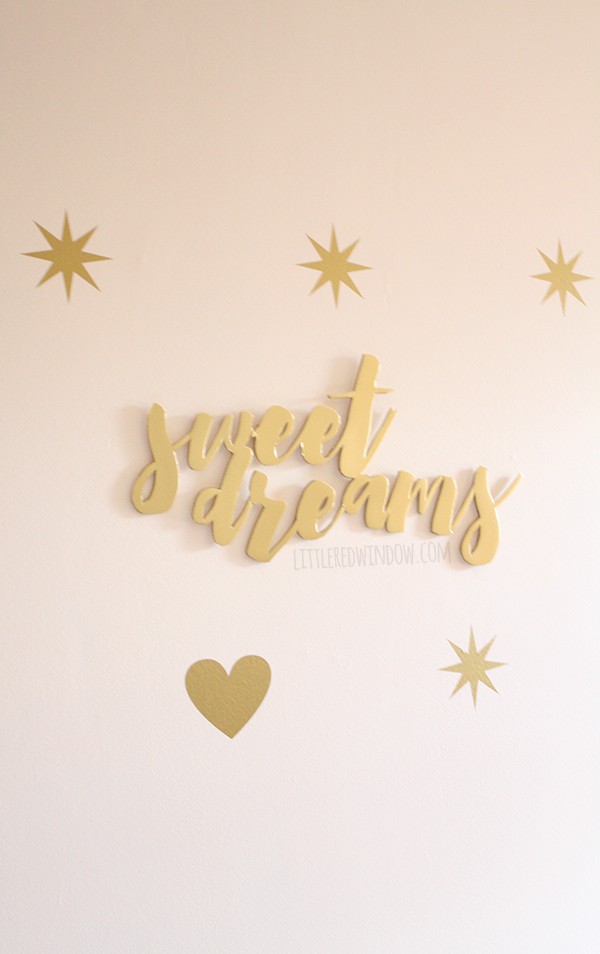 Make your own DIY Gian Word Wall Art (for super cheap!) | littleredwindow.com