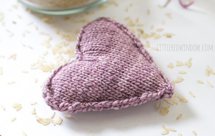 To assemble the heart shaped handwarmer knitting pattern, fill your handwarmers with dried rice.