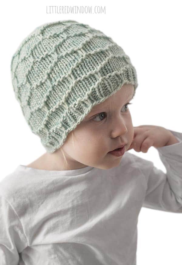 Honeycomb Hat Knitting Pattern, easy slip stitch baby hat pattern for newborns, babies and toddlers! | littleredwindow.com