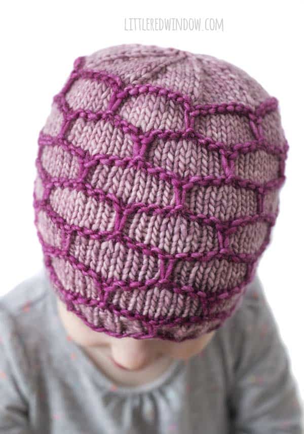 Honeycomb Hat Knitting Pattern, easy slip stitch baby hat pattern for newborns, babies and toddlers! | littleredwindow.com