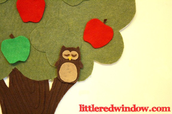 Owl on Apple Tree Felt Board