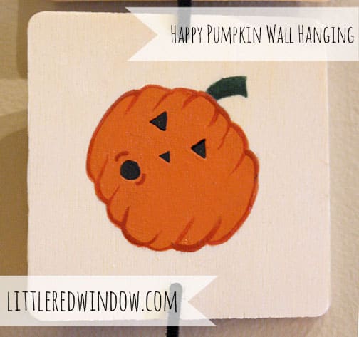 Happy Pumpkin Halloween Wall Hanging, adorable DIY Halloween decoration from Little Red Wiindow