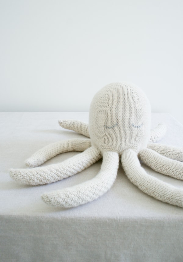 white knit octopus