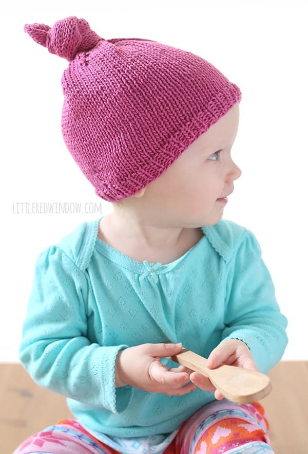Easy Knit Top Knot Hat Knitting Pattern for babies and toddlers! | littleredwindow.com