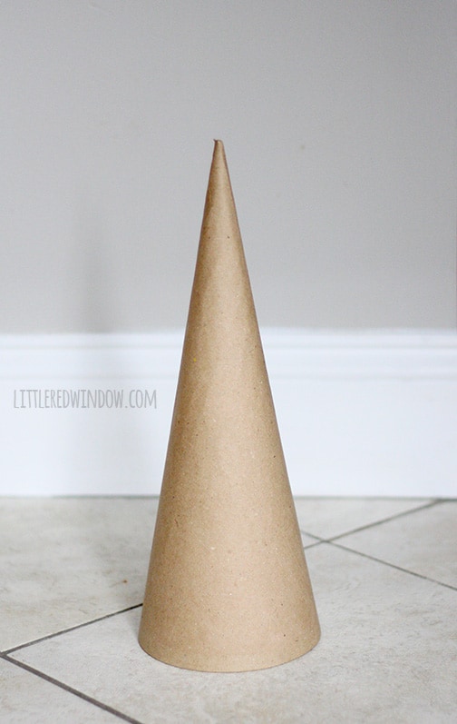 Make this sweet Lace Doily Christmas Tree in just a few minutes,perfect for your farmhouse Christmas!