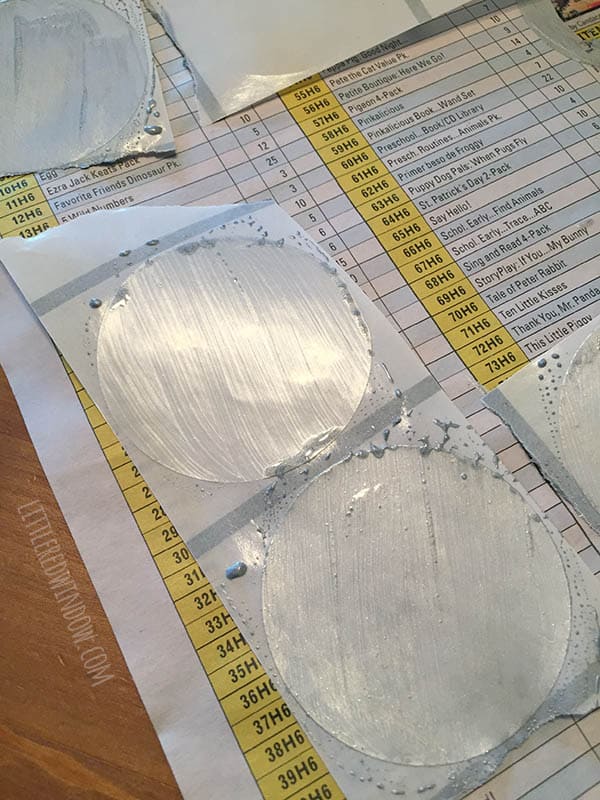 The EASIEST Scratch Off Valentines Day Cards EVER (with free printable)! | littleredwindow.com