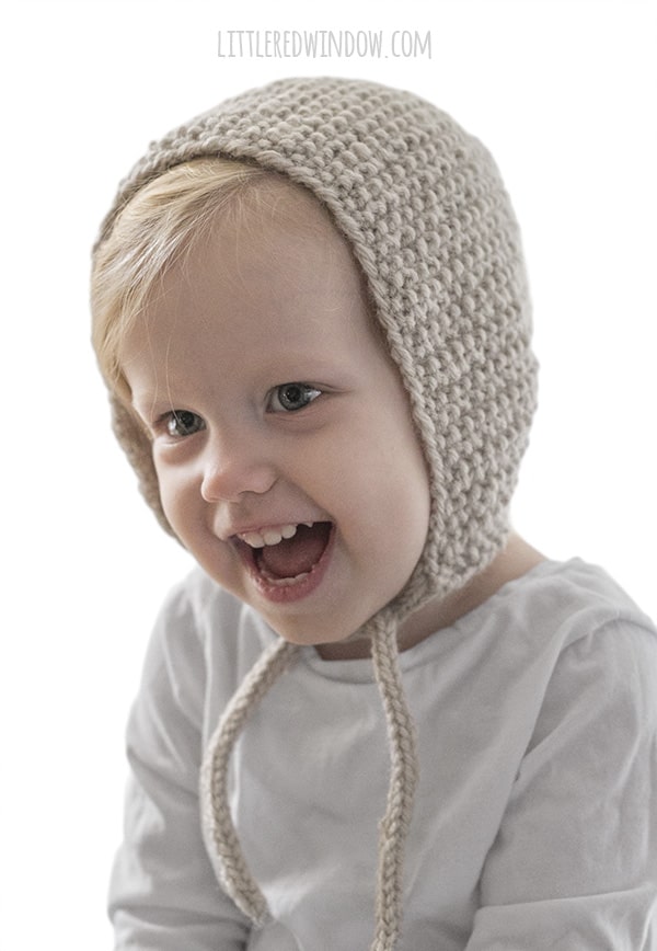 Seed Stitch Bonnet Knitting Pattern for babies and toddlers! | littleredwindow.com