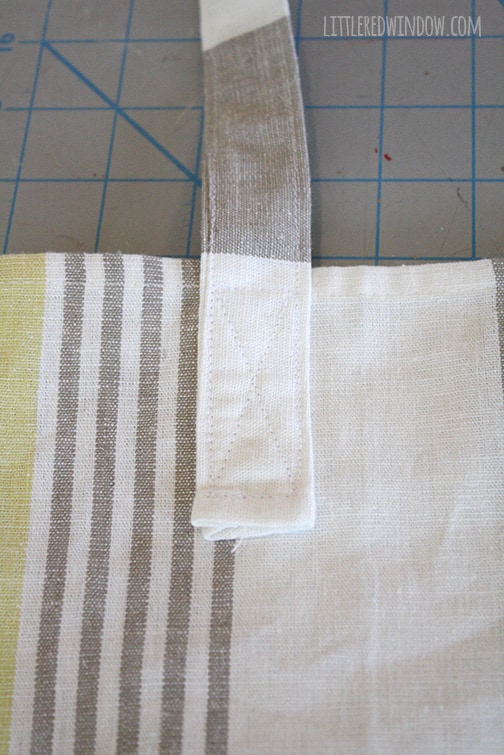 1 Hr. Tea Towel Tote Bag Tutorial | littleredwindow.com | Awesome tutorial to make a simple tote bag from tea towels in under and hour!