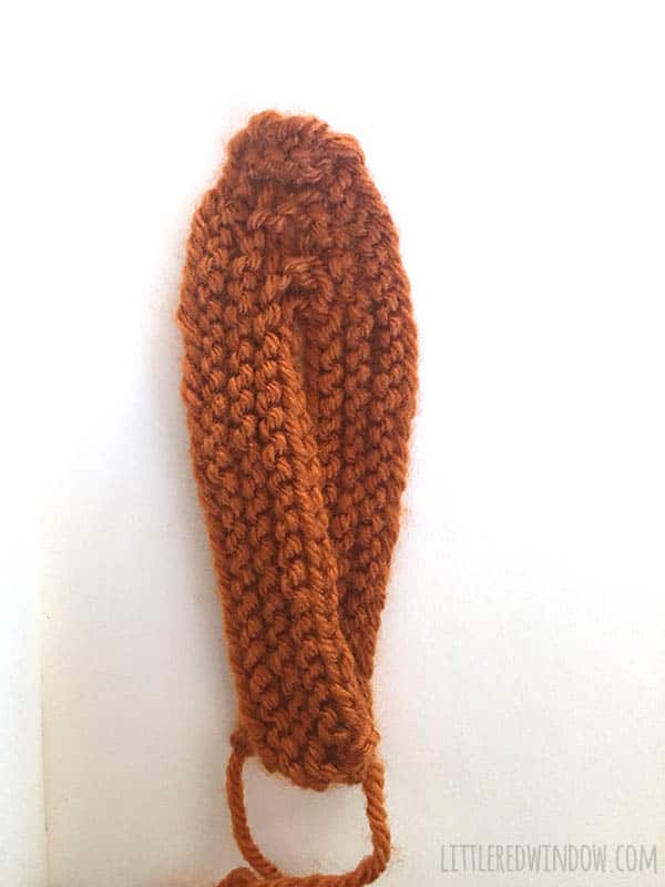 Thanksgiving Turkey Hat Knitting Pattern for newborns, babies and toddlers! | littleredwindow.com