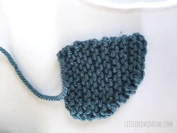 Blue Whale Hat Knitting Pattern for newborns, babies and toddlers! | littleredwindow.com